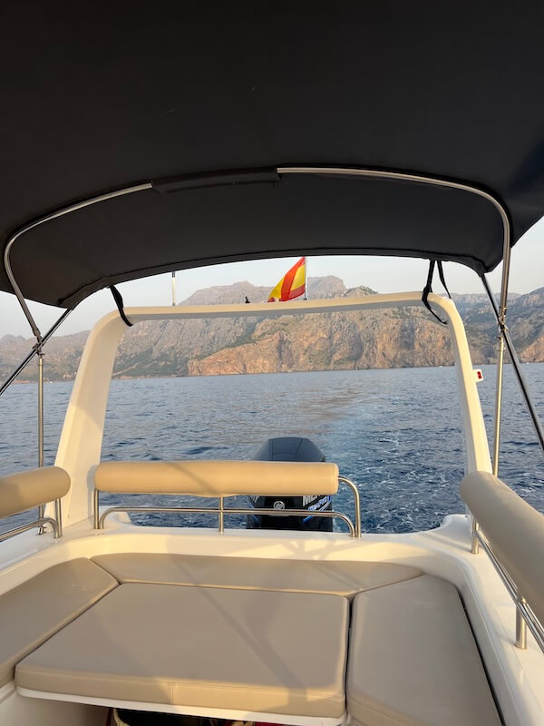Tarpon Boat Rear Sunbed